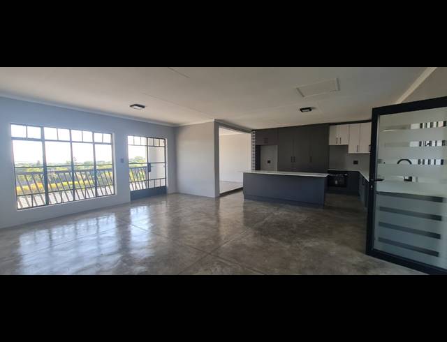 4 BEDROOM HOUSE FOR SALE IN CASHAN